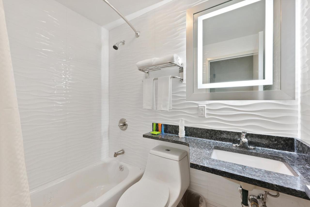 Casa Blanca Brooklyn Hotel Nova York